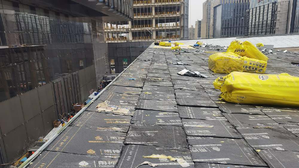 彩鋼頂用發(fā)泡玻璃保溫板做室內(nèi)保溫可以嗎