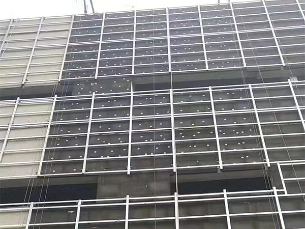 泡沫玻璃板材施工時可以切割嗎